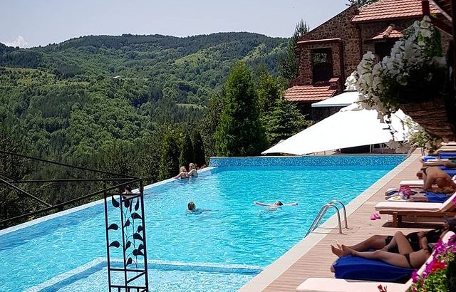 Отель Aurora Resort & Spa