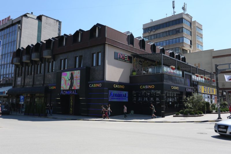 Отель Liraku